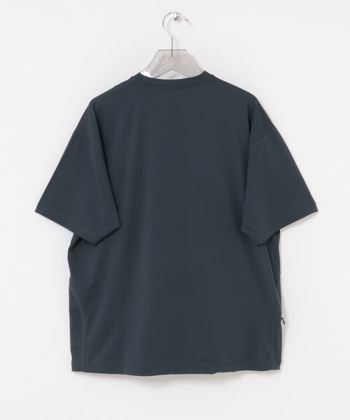 URBAN RESEARCH(アーバンリサーチ)の「『別注』NANGA×URBAN RESEARCH RASH GUARD SHORT-SLEEVE(Tシャツ/カットソー・メンズ・BLACK/CHARCOAL・M/L)」の18枚目の写真