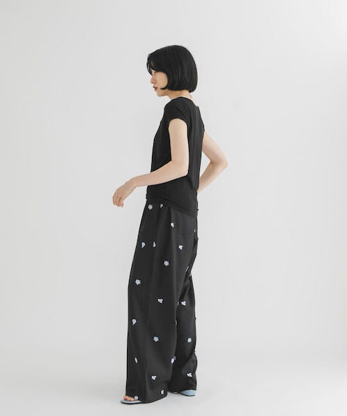 KBF（ケイビーエフ）の「タックドレープTEE（Tシャツ/カットソー・レディース・OFF/BLACK/MELON/CHALK・One）」の18枚目の写真