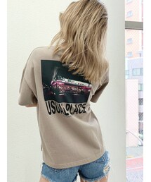 GYDA | USUAL PLACE PHOTO スリットTシャツ(Tシャツ/カットソー)