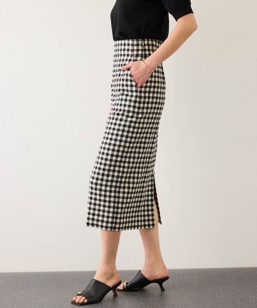 ROPE'（ロペ）の「[美人スカート]リネン混ギンガムチェックポケット付きタイトスカート/26SS・イージーケア（スカート・レディース・ブラック系・34/36/38/40）」の18枚目の写真