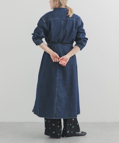 URBAN RESEARCH DOORS（アーバンリサーチドアーズ）の「『別注』Lee×DOORS　WORK SHIRTS ONE-PIECE（ワンピース・レディース・BLUE/NAVY・One）」の7枚目の写真