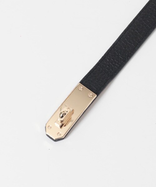 URBAN RESEARCH ROSSO（アーバンリサーチロッソ）の「AULENTTI　クラスプベルト（ベルト・レディース・CAPPUCCINO/NERO・Free）」の6枚目の写真