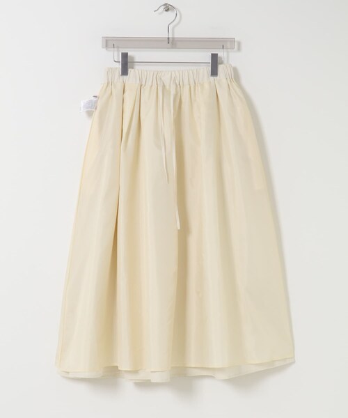 URBAN RESEARCH（アーバンリサーチ）の「ギャザーボリュームスカート（スカート・レディース・IVORY/BLACK・Free）」の18枚目の写真