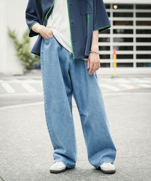 SENSE OF PLACE by URBAN RESEARCH(センスオブプレイスバイアーバンリサーチ)の「カーブデニムパンツ(デニムパンツ・メンズ・BLACK/L.INDIGO・M/L)」の20枚目の写真