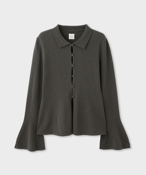 ROPE'（ロペ）の「【一部店舗限定】【REALM（レルム）】FLARE SLEEVE KNIT｜襟付きニットカーディガン（カーディガン/ボレロ・レディース・チャコール/ブラック/ホワイト・38）」の8枚目の写真