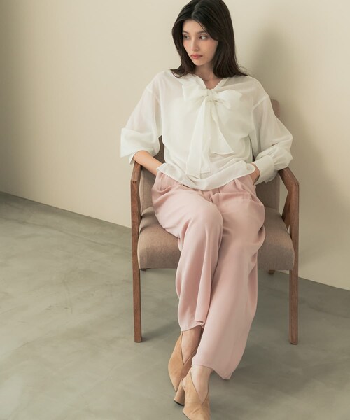 URBAN RESEARCH ROSSO（アーバンリサーチロッソ）の「セミシアーウール混2WAYタイブラウス（シャツ/ブラウス・レディース・WHITE/GRAY/D/NAVY・Free）」の8枚目の写真