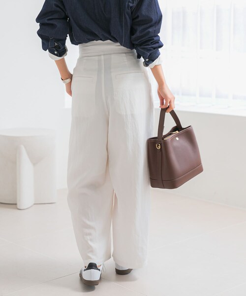 URBAN RESEARCH ROSSO（アーバンリサーチロッソ）の「ライトタックパンツ（その他パンツ・レディース・L.GRAY/OFF WHITE・36/38）」の5枚目の写真