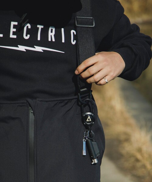 URBAN RESEARCH(アーバンリサーチ)の「ELECTRIC EX WATER REPELLENT BIB PT(つなぎ/オールインワン・メンズ・BLACK/CHARCOAL・L/XL)」の5枚目の写真