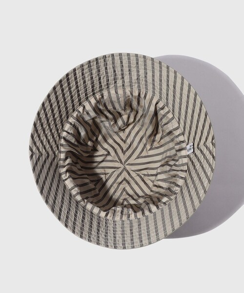 ADAM ET ROPE'(アダムエロペ)の「【KIJIMA TAKAYUKI/キジマ タカユキ】REVERSIBLE BUCKET/6PANEL HAT(ハット・メンズ・ブラック/グリーン・F)」の16枚目の写真