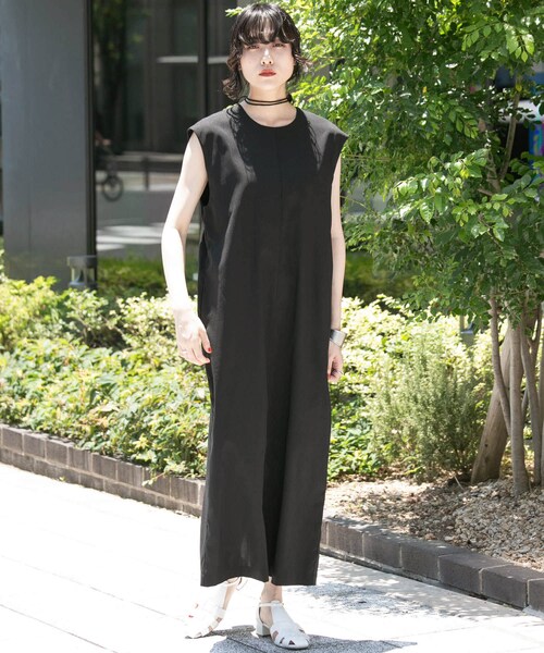 BACKオープンIラインワンピース