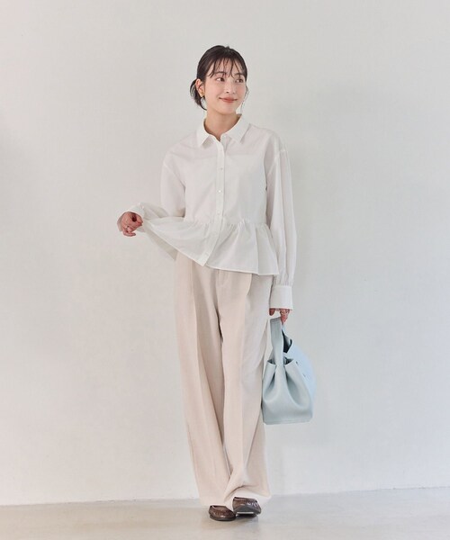 VIS(ビス)の「ウエーブヘムペプラムシャツ(シャツ/ブラウス・レディース・ホワイト/ブルー/イエロー・F)」の19枚目の写真