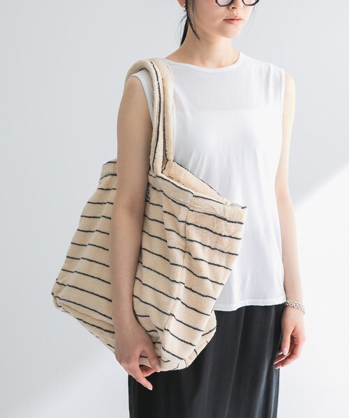 URBAN RESEARCH(アーバンリサーチ)の「NARAM WEEKEND BAG(トートバッグ・レディース・Creme Ink/Lilac Yel/Seafoam D・-)」の6枚目の写真