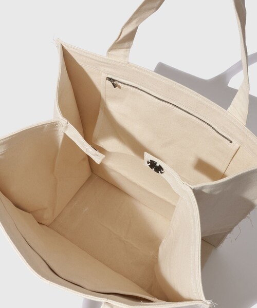 ADAM ET ROPE'（アダムエロペ）の「【Toogood/トゥーグッド】THE HANDYMAN BAG（トートバッグ・メンズ・キナリ・F）」の19枚目の写真