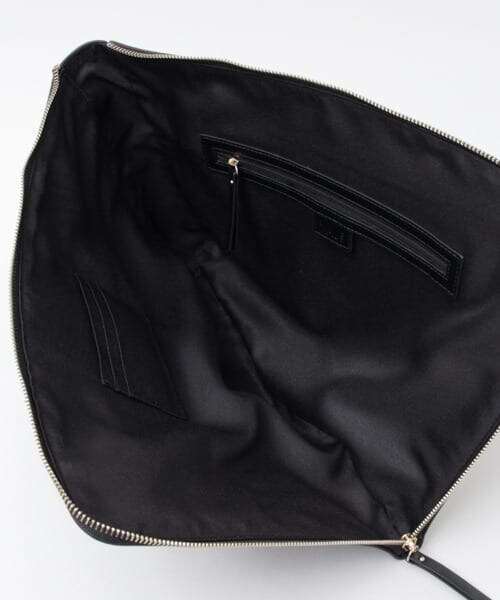 URBAN RESEARCH（アーバンリサーチ）の「FOG urban research　DownHandClutch（クラッチバッグ・レディース・BLACK/L.BEIGE・-）」の9枚目の写真