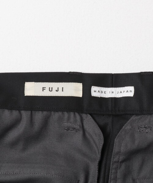 URBAN RESEARCH(アーバンリサーチ)の「FUJI WOOL SILK TWO TUCK SLACKS(その他パンツ・メンズ・BLACK・5/6)」の9枚目の写真