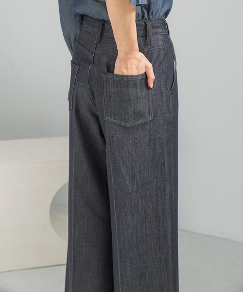 URBAN RESEARCH ROSSO（アーバンリサーチロッソ）の「ピンタックストレッチワイドデニムパンツ（デニムパンツ・レディース・INDIGO・36/38）」の15枚目の写真