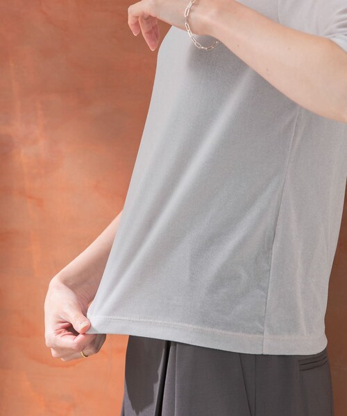 URBAN RESEARCH ROSSO（アーバンリサーチロッソ）の「シアーベロアTシャツ（Tシャツ/カットソー・レディース・MINT/GREIGE/CORAL・FREE）」の16枚目の写真