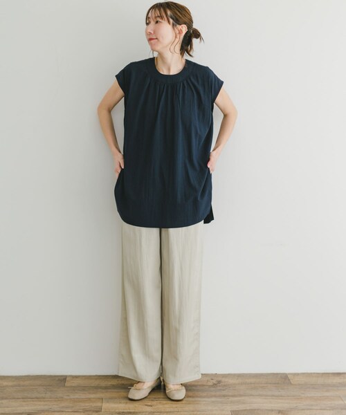 ITEMS URBANRESEARCH（アイテムズ アーバンリサーチ）の「サイドスリットフレンチブラウス（シャツ/ブラウス・レディース・RENGA/OFF/NVY・FREE）」の20枚目の写真