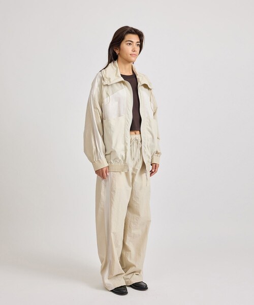 Saturdays NYC（サタデーズ ニューヨークシティ ）の「Edie Training Jacket  | WOMEN（その他アウター・レディース・キナリ/ネイビー・L/M/S）」の18枚目の写真