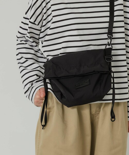URBAN RESEARCH DOORS（アーバンリサーチドアーズ）の「BAICYCLON　EXCLUSIVE DRAW STRING BAG（ショルダーバッグ・レディース・BLACK/BROWN・Free）」の8枚目の写真