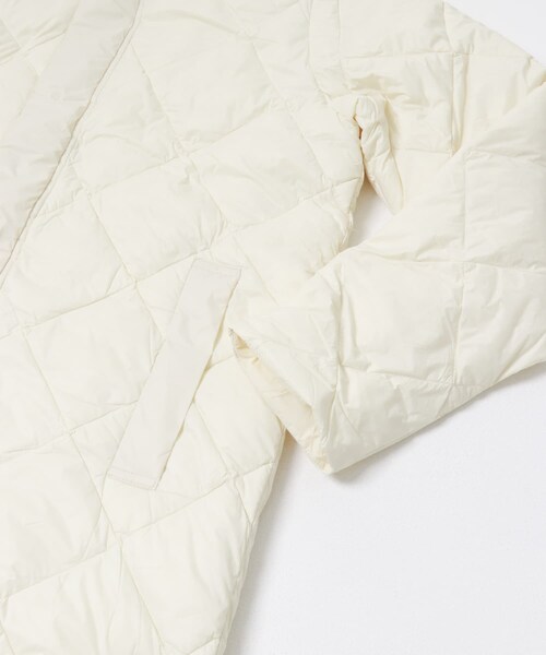 ITEMS URBANRESEARCH（アイテムズ アーバンリサーチ）の「TAION　HOOD LONG DOWN JACKET（その他アウター・レディース・BLK/OFF/D.CHOCO・M/L/XL）」の12枚目の写真