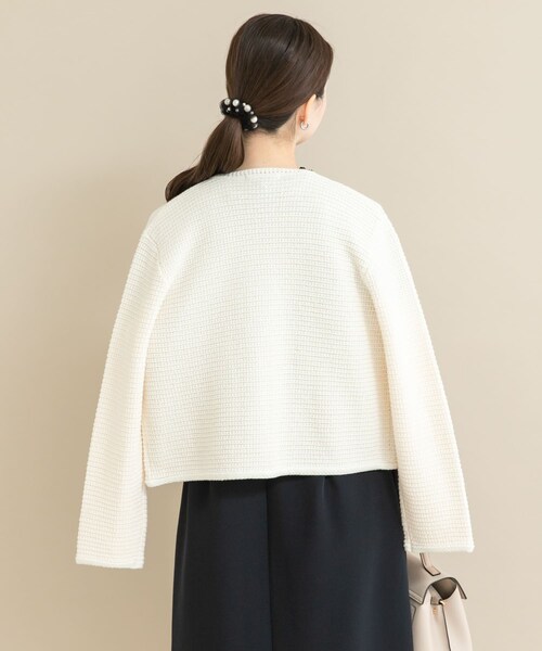 URBAN RESEARCH ROSSO（アーバンリサーチロッソ）の「『WEB/一部店舗限定』ツイードノーカラーニットジャケット（ノーカラージャケット・レディース・OFF/NAVY・Free）」の9枚目の写真