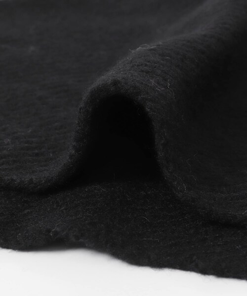 URBAN RESEARCH(アーバンリサーチ)の「YOUNG&OLSEN The DRYGOODS STORE MIX WOOL TRIANGLE SCARF(バンダナ/スカーフ・メンズ・BLACK/TAUPE MIX/PINK MIX・FREE)」の7枚目の写真