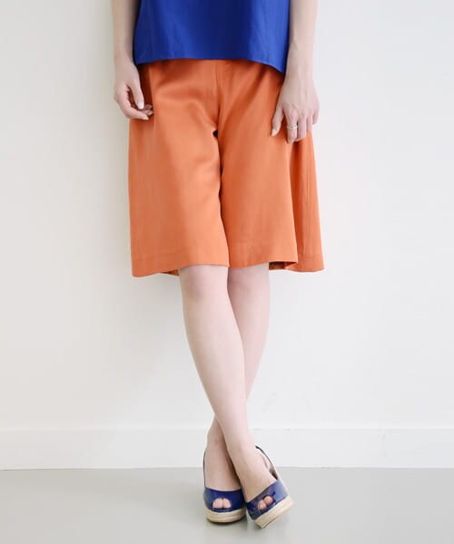 URBAN RESEARCH ROSSO（アーバンリサーチロッソ）の「Lirica　Silk half pant’s（その他パンツ・レディース・brick/phantom・36/38）」の7枚目の写真