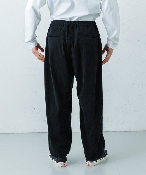 URBAN RESEARCH（アーバンリサーチ）の「Wide Dad　Dad EASY CORDUROY WIDE PANTS（その他パンツ・メンズ・D NAVY・1/2）」の3枚目の写真