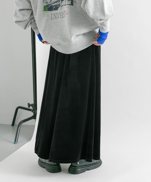 KBF（ケイビーエフ）の「セミフレアベロアスカート（スカート・レディース・D.BROWN/BEIGE/BLACK・one）」の11枚目の写真