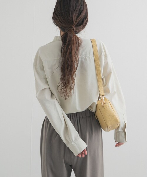 URBAN RESEARCH DOORS(アーバンリサーチドアーズ)の「フロントフリルシャツ(シャツ/ブラウス・レディース・NATURAL/INDIGO・Free)」の8枚目の写真