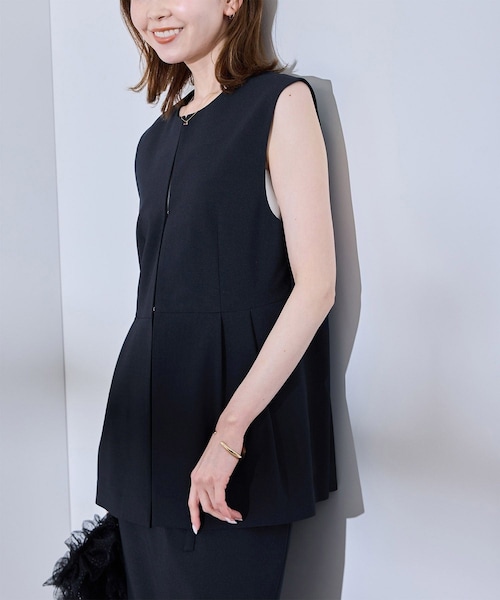 ROPE' PICNIC(ロペピクニック)の「【UV対応】【リネンライク・シリーズ】ペプラムジレベスト/通勤・セットアップ対応(ベスト・レディース・グレー/グレー系/ダークブラウン/ネイビー・38)」の4枚目の写真