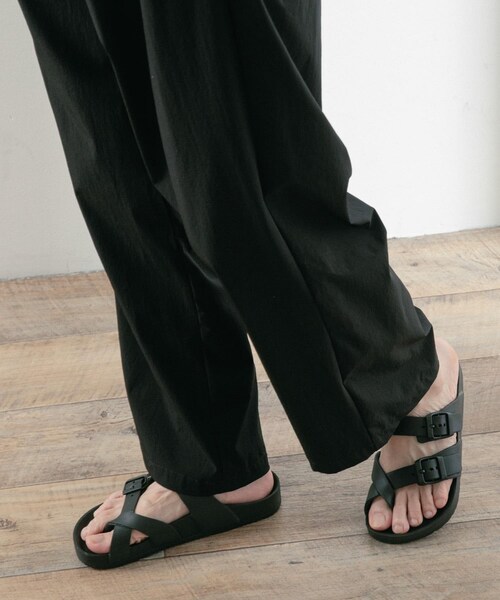 ITEMS URBANRESEARCH（アイテムズ アーバンリサーチ）の「KITO　EVA Belted Sandals（サンダル・メンズ・BLK/WHT/NVY・40/41/42/43）」の10枚目の写真