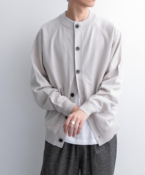 URBAN RESEARCH DOORS（アーバンリサーチドアーズ）の「FORK&SPOON　ウーステッドヤーンクルーネックカーディガン（カーディガン/ボレロ・メンズ・LIGHTGRAY/BLACK/RENGA・4/5）」の13枚目の写真