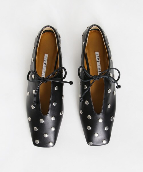 URBAN RESEARCH（アーバンリサーチ）の「PIPPICHIC　AMBER STUDS 4（パンプス・レディース・whitepink/black・36/36.5/37）」の6枚目の写真