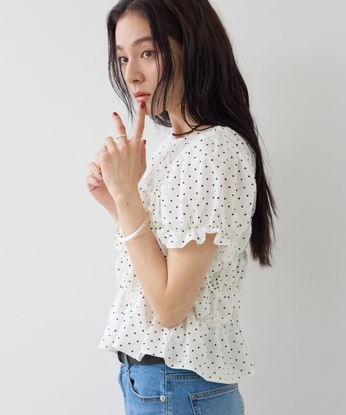VIS(ビス)の「ドット&無地アソート シャーリングデザインカットソー(Tシャツ/カットソー・レディース・ブラック/キナリ/ピンク・F)」の7枚目の写真