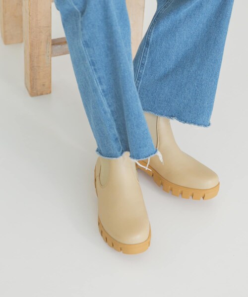 ITEMS URBANRESEARCH(アイテムズ アーバンリサーチ)の「コンビサイドゴアブーツ(ブーツ・レディース・BLK/BEG・S/M/L)」の9枚目の写真