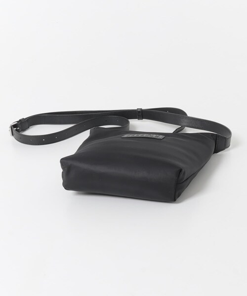 URBAN RESEARCH（アーバンリサーチ）の「MM6　P9062 SHOULDER BAG（ショルダーバッグ・レディース・T8013BLACK・-）」の5枚目の写真