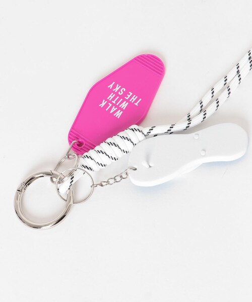 URBAN RESEARCH Sonny Label（アーバンリサーチサニーレーベル）の「DRIFTER　1977BAG CHARMS（キーホルダー・レディース・GRAY/GREEN/BLUE/PINK・One）」の14枚目の写真