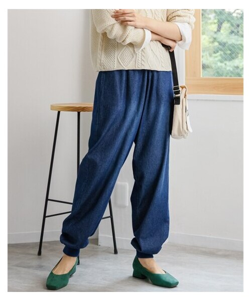 nissen（ニッセン）の「＜大きいサイズ＞楽ちんデニム裾リブパンツ（ゆったりヒップ）（パンツ・レディース・ユーズドブルー/インディゴブルー・L/LL/3L/4L/5L/6L/8L/10L）」の12枚目の写真