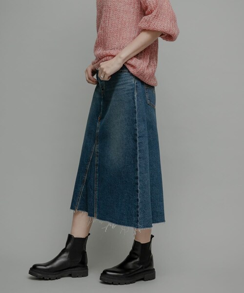 URBAN RESEARCH Sonny Label（アーバンリサーチサニーレーベル）の「Levi’s　HR A-LINE DECON SKIRT（デニムスカート・レディース・H HEART・25/26/27）」の3枚目の写真