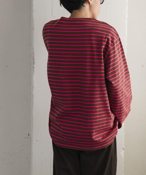 URBAN RESEARCH DOORS(アーバンリサーチドアーズ)の「FORK&SPOON ボートネックボーダー(Tシャツ/カットソー・メンズ・BRN×PNK/GRN×TUQ/YEL×PPL・4/5)」の7枚目の写真