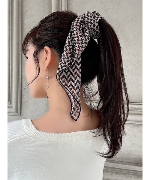 RESEXXY（リゼクシー）の「ハウンドトゥースシアースカーフ（マフラー・レディース・グリーン/ブラウン・F）」の4枚目の写真