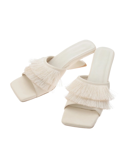 MURUA（ムルーア）の「フリンジサンダル（その他シューズ・レディース・アイボリー/ブラック・23.5/24.5）」の3枚目の写真