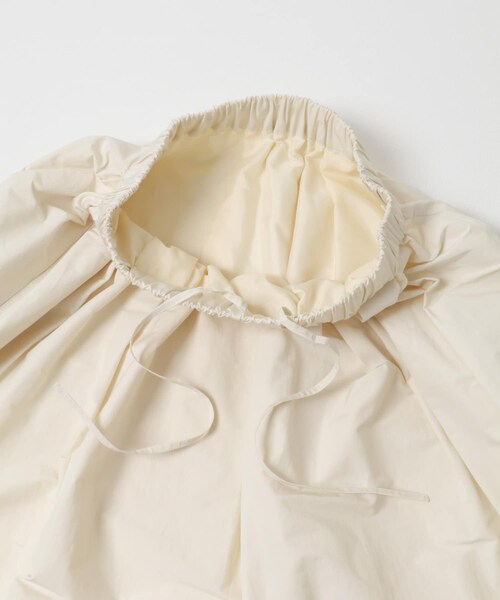 URBAN RESEARCH（アーバンリサーチ）の「ギャザーボリュームスカート（スカート・レディース・IVORY/BLACK・Free）」の15枚目の写真