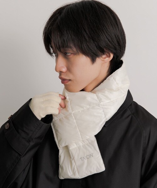 SENSE OF PLACE by URBAN RESEARCH(センスオブプレイスバイアーバンリサーチ)の「TAION BASIC DOWN SCARF(マフラー・メンズ・OFF WHITE/BLACK/D.NAVY/D.GREEN/S.BEIGE・one)」の7枚目の写真