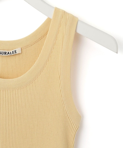 ADAM ET ROPE'（アダムエロペ）の「【公式サイト限定】【AURALEE(オーラリー)】COTTON HIGH GAUGE RIB KNIT TANK TOP（タンクトップ・レディース・ブラック/ホワイト/イエロー系・1）」の7枚目の写真
