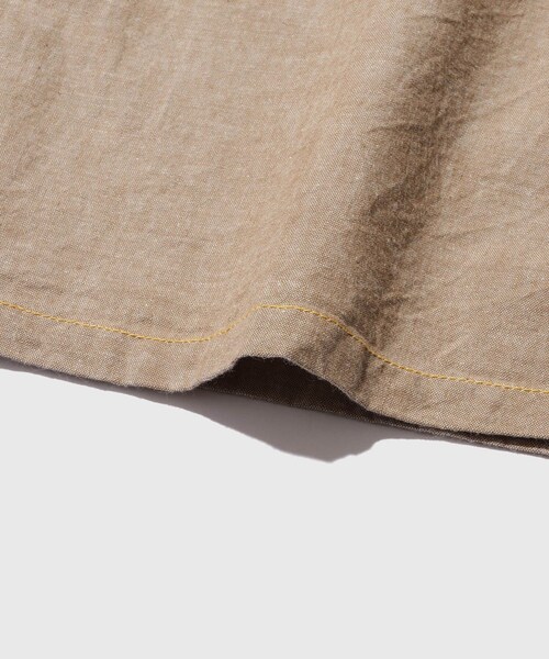 ADAM ET ROPE'(アダムエロペ)の「【MISTER FREEDOM×SUGAR CANE】6oz BEIGE CHAMBRAY WATERTOWN SHIRT(シャツ/ブラウス・メンズ・ベージュ・L/XL)」の10枚目の写真