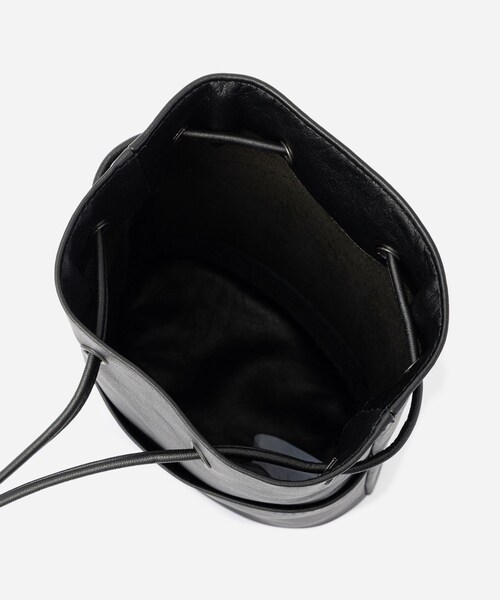 Saturdays NYC(サタデーズ ニューヨークシティ )の「SNYC Drawstring Bag(ハンドバッグ・レディース・ブラック・F)」の8枚目の写真