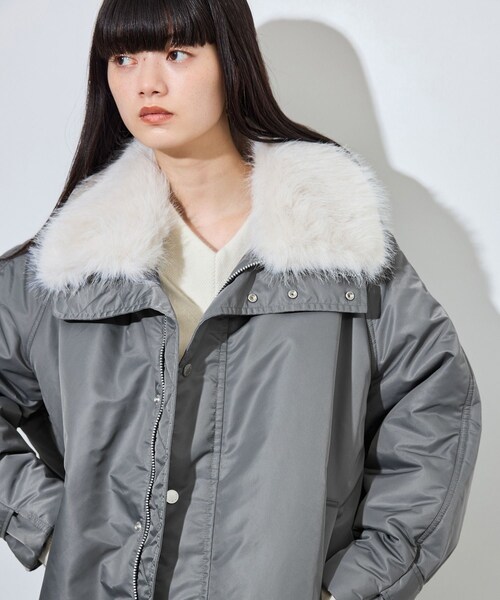 ADAM ET ROPE'(アダムエロペ)の「【upper hights for ADAM ET ROPE'】別注 THE U-BENCH COAT(ナイロンジャケット・レディース・ブラック/グレー・F)」の11枚目の写真